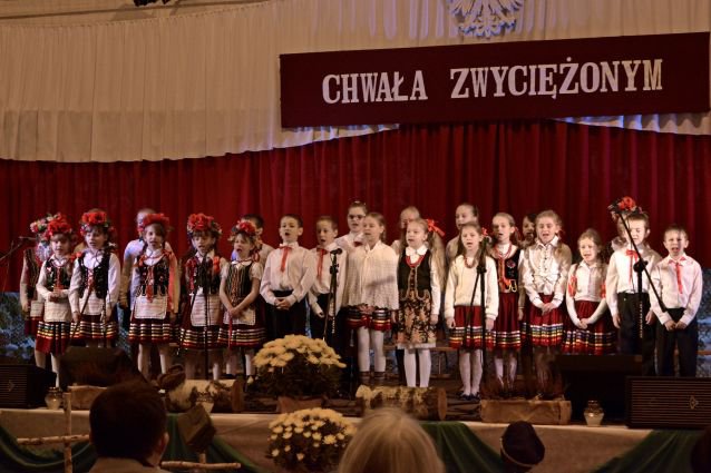 XIII Powiatowy Festiwal Pieśni Patriotycznej 2013