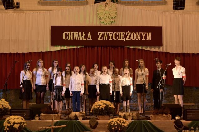 XIII Powiatowy Festiwal Pieśni Patriotycznej 2013