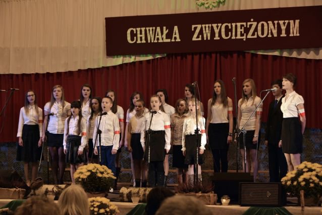 XIII Powiatowy Festiwal Pieśni Patriotycznej 2013