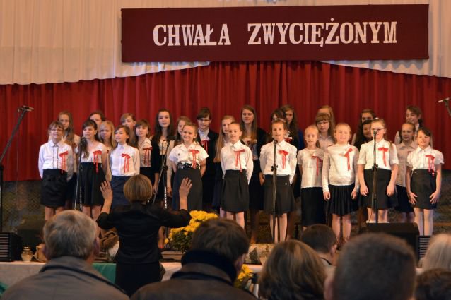XIII Powiatowy Festiwal Pieśni Patriotycznej 2013