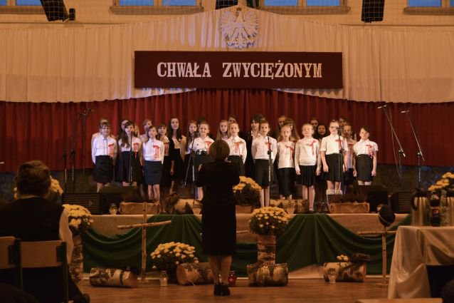 XIII Powiatowy Festiwal Pieśni Patriotycznej 2013
