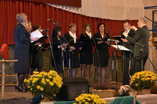 XIII Powiatowy Festiwal Pieśni Patriotycznej 2013