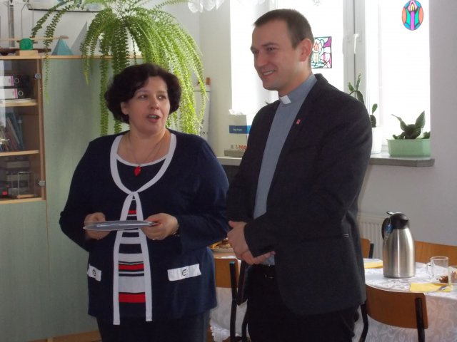 Wręczenie legitymacji członkom Szkolnego Koła Caritas